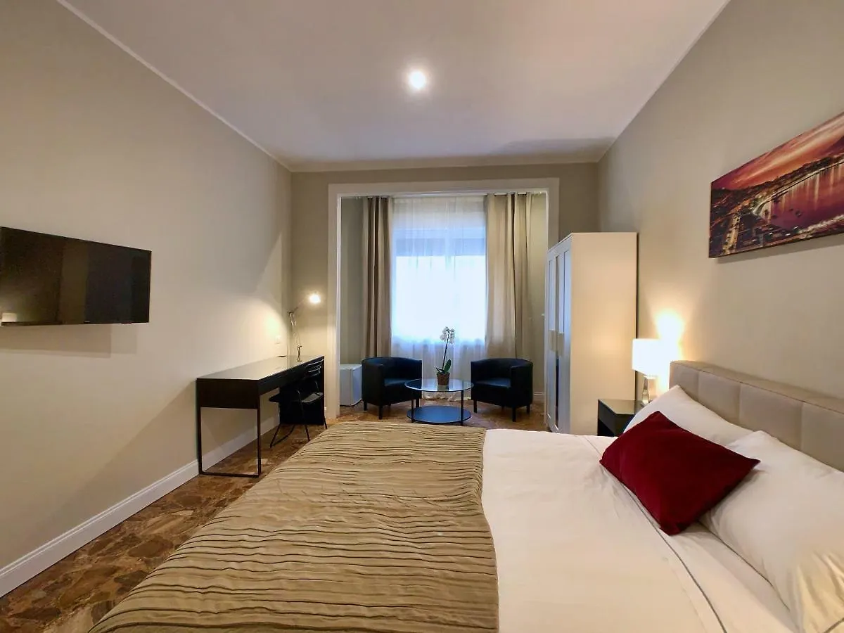 Pensjonat Hotel Silia House Napoli Centro