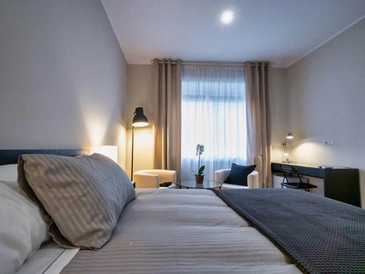Hotel Silia House Napoli Centro 2*, Neapol Włochy